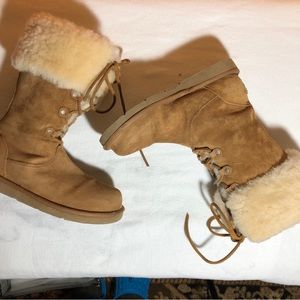 UGG. Montclair Boots 1892 Chestnut Suede